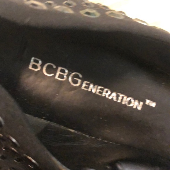 BCBGENRATION FLATS (WORN ONCE) SIZE 7M - Picture 3 of 4
